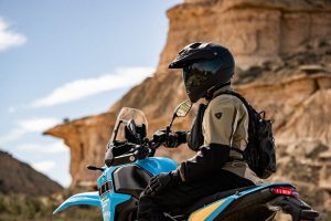 SHOEI HORNET ADV 06: La tua avventura continua.